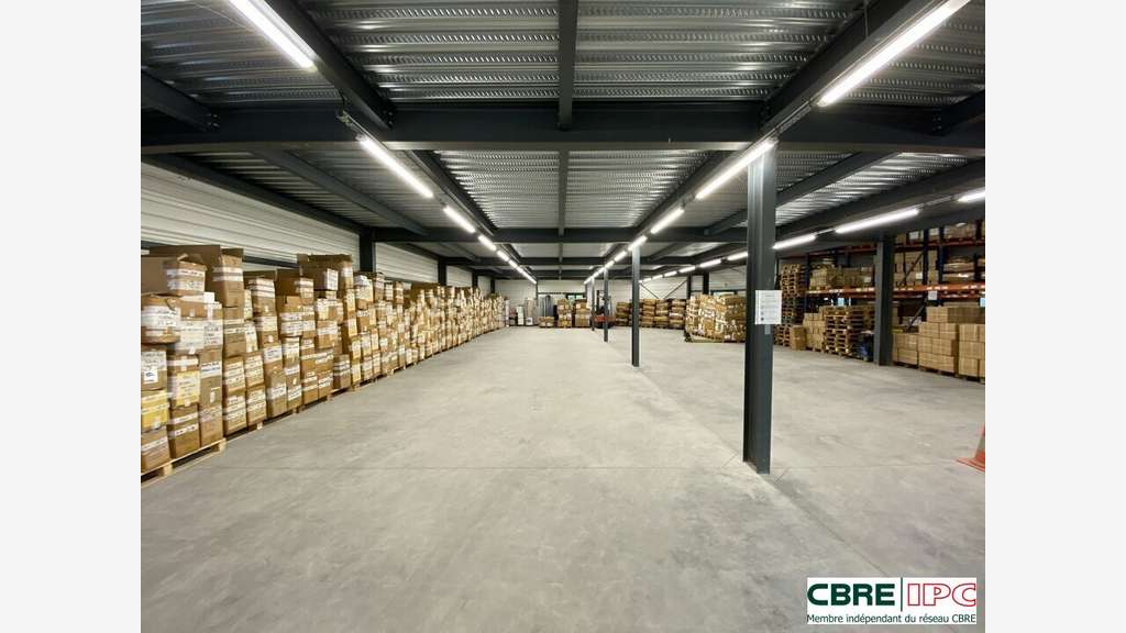 Location local d'activités 825m² St-Paul-lès-Dax
