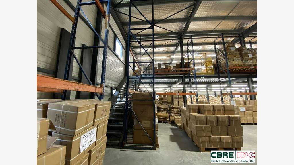 Location local d'activités 825m² St-Paul-lès-Dax