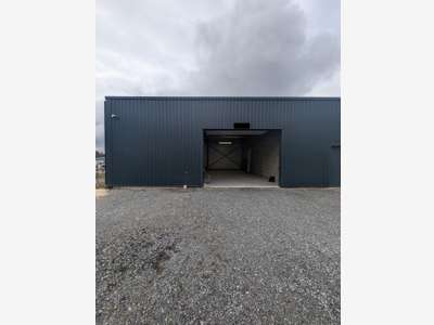A louer local pro 120m² à Téthieu zone d'activités
