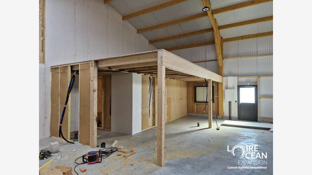 Local d'activité 290m² à louer Saint Pere en Retz