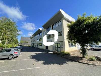 Location Locaux d'activités - Entrepôts à Saint-Pierre-du-Perray