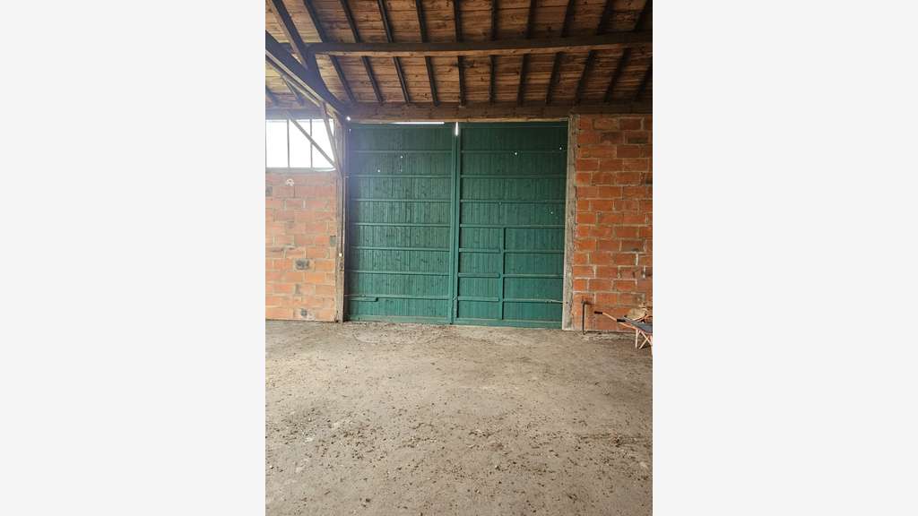 Location entrepôt 235m² à Saint-Porchaire (17)