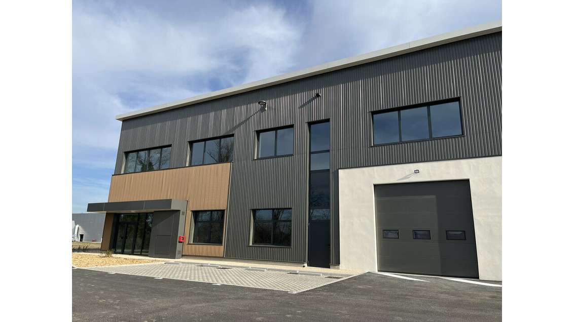 Locaux d'activité neufs HQE à louer Saint Priest