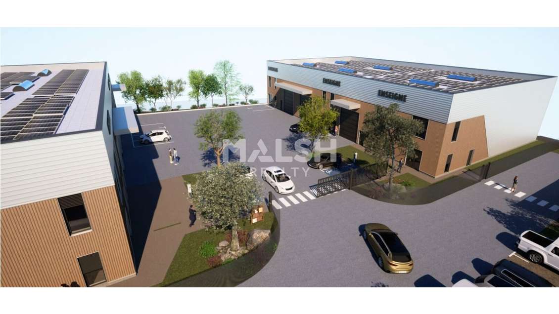 A louer locaux d'activités 2060m² à Saint-Priest