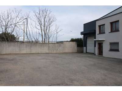 Location Locaux d'activités - Entrepôts à Saint-Priest