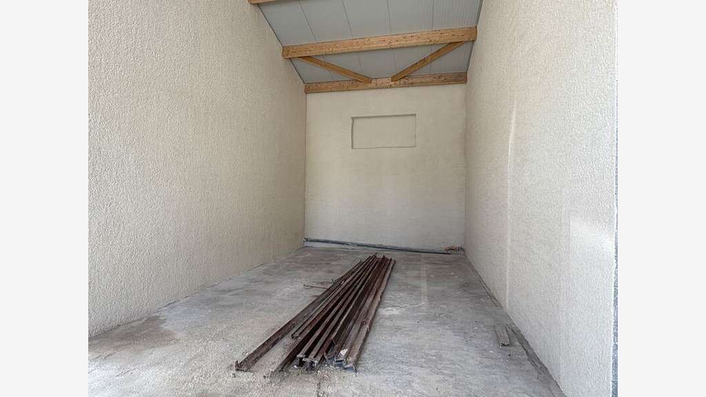 A louer locaux neufs à partir de 70m² à St-Priest