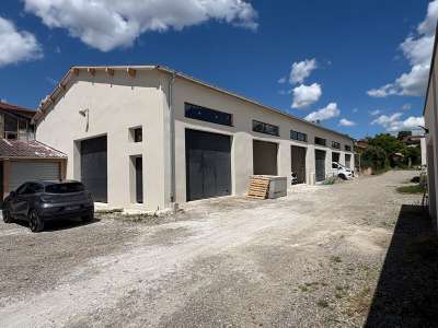 Vente Locaux d'activités - Entrepôts à Saint-Priest