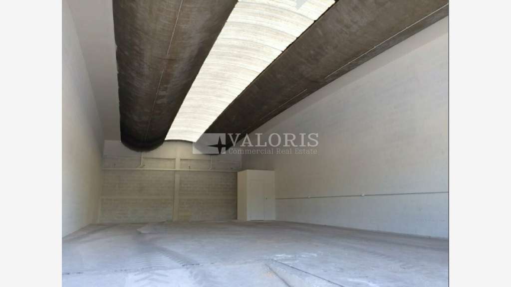 Local 206m² à louer à Saint Priest A43