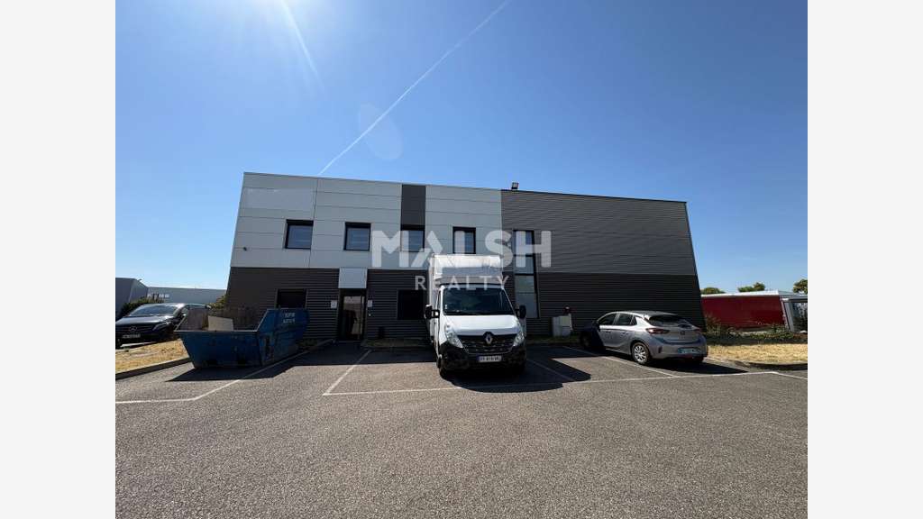 Loue local d'activités récent 372m² à Saint Priest