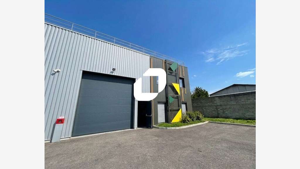 A louer Local d'activité 357m² Saint priest