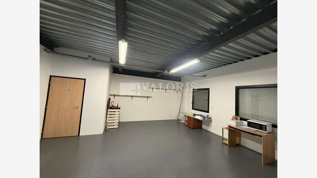 Loue local d'activité atelier 340m² à Saint Priest