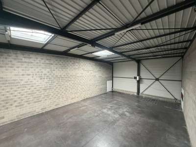 Loue local d'activité atelier 340m² à Saint Priest