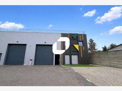 A louer Local d'activité 357m² Saint priest