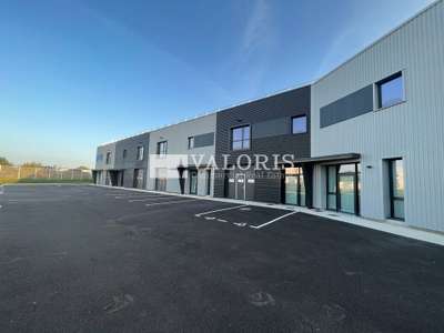 Location Locaux d'activités - Entrepôts à Saint-Quentin-Fallavier