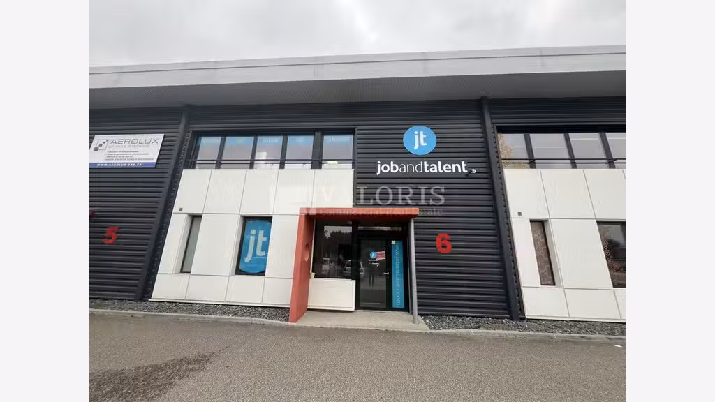 Loue local d'activité 341m² St Quentin Fallavier