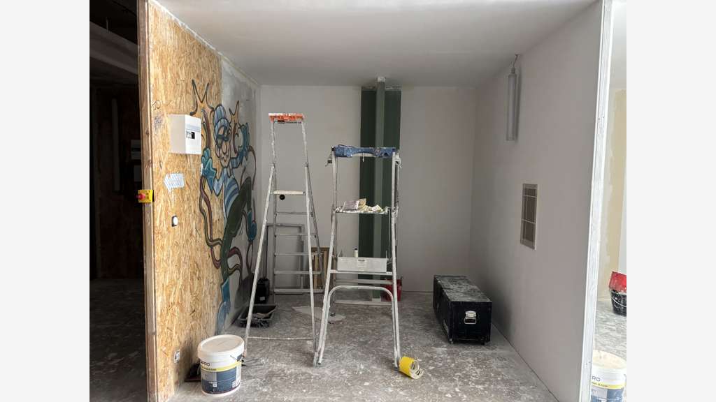A louer local d'activité bureaux 325m² St-Raphaël