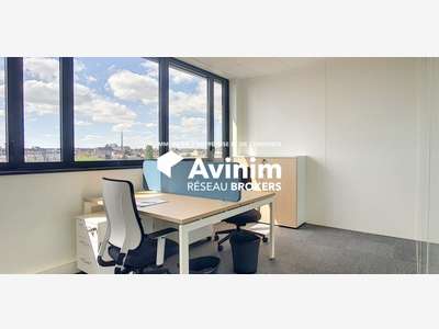 Bureau de 65m² avec 250m² de terrain de stokage