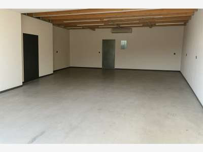 Garage 90m² à louer St-Rémy-de-Provence ZA Massane