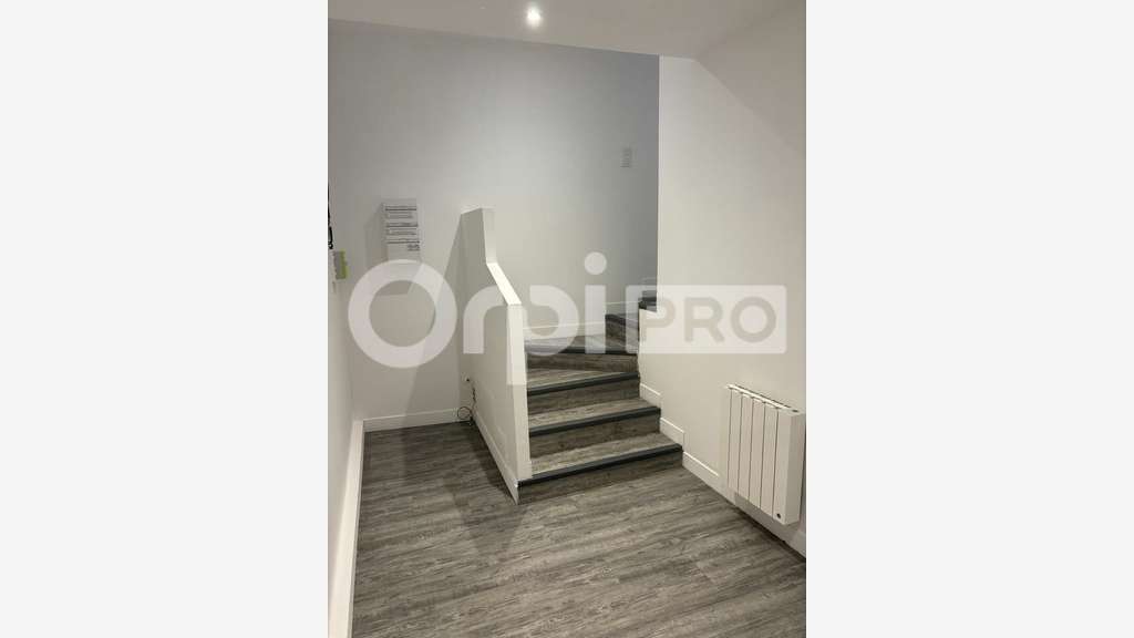 Local 72m² à Saint-Romain-de-Colbosc centre