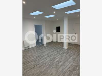 Local 72m² à Saint-Romain-de-Colbosc centre