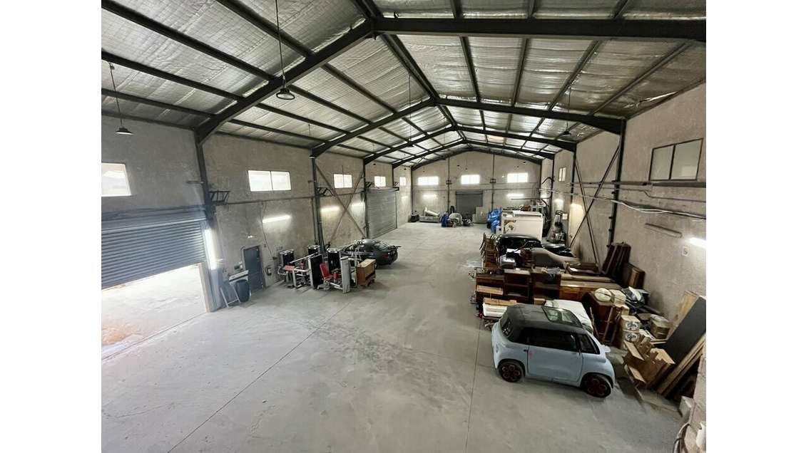 Loue local d'activité 500m² Saint-Saturnin-lès-Apt