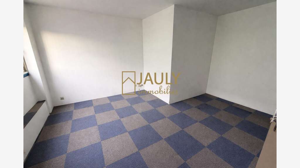 Local d'activité 180 m² - ZI St Soupplets