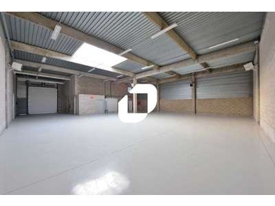 Location Locaux d'activités - Entrepôts à Saint-Thibault-des-Vignes