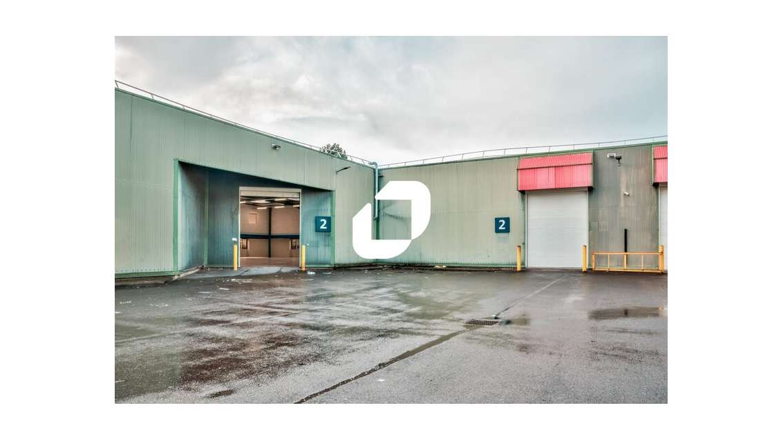 Situés dans un parc d'entreprises clos et sécurisé