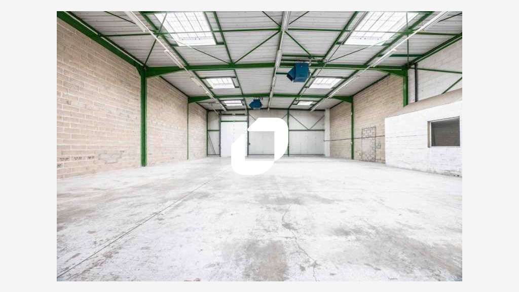 Situés dans un parc d'entreprises clos et sécurisé