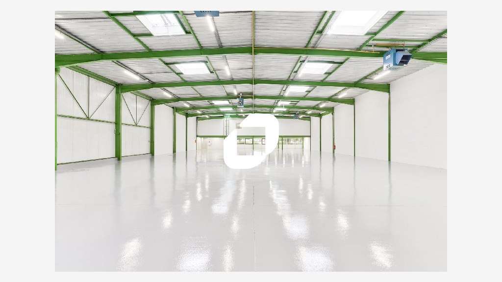 Situés dans un parc d'entreprises clos et sécurisé