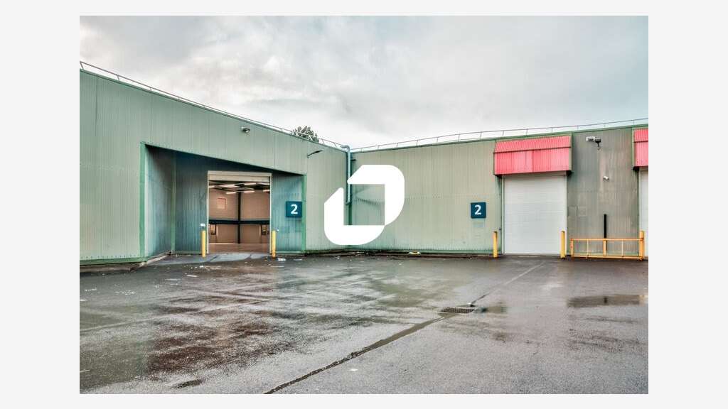 Situés dans un parc d'entreprises clos et sécurisé