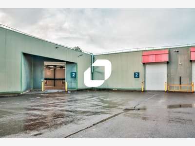 Situés dans un parc d'entreprises clos et sécurisé