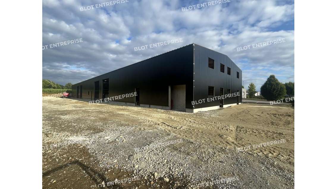 A louer local d'activité 260m² à Saint-Thuriau