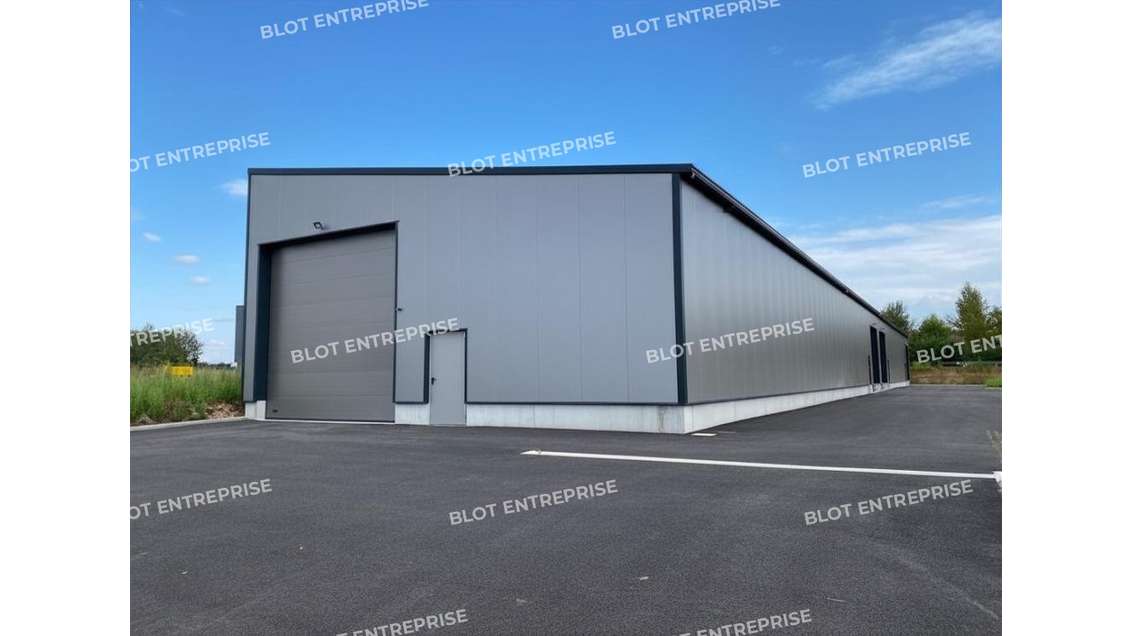 A louer local d'activités de 250m² à Saint Thuriau