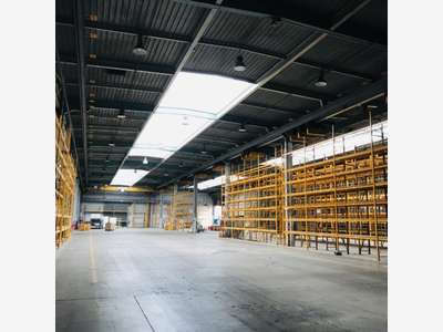 À louer entrepôts/ateliers de 3491m² Saint-Vallier