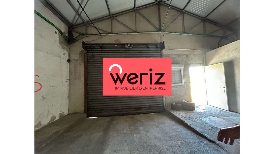 Entrepôt 120m² non divisible à Saint-Victoret