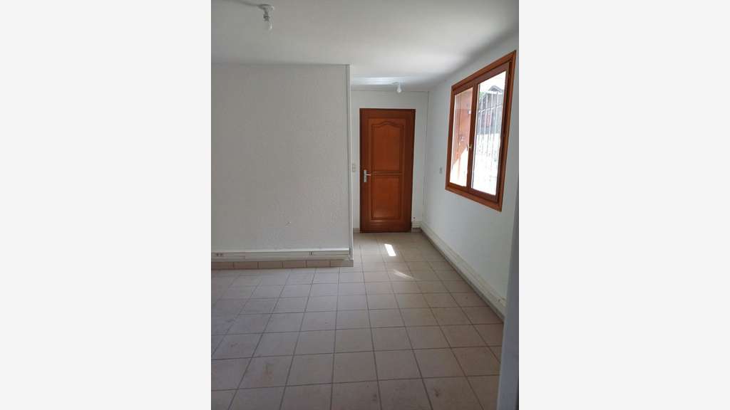 Local 600m² à louer Saint Vincent de Mercuze (38)