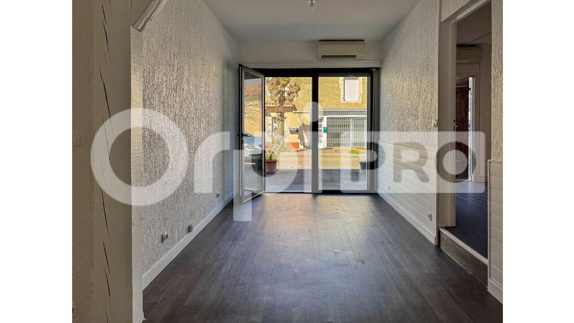 Loue local pro de 32m² à St-Vincent-de-Tyrosse