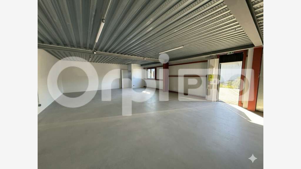 Local 95m² à St-Vincent-de-Tyrosse ZA Casablanca 