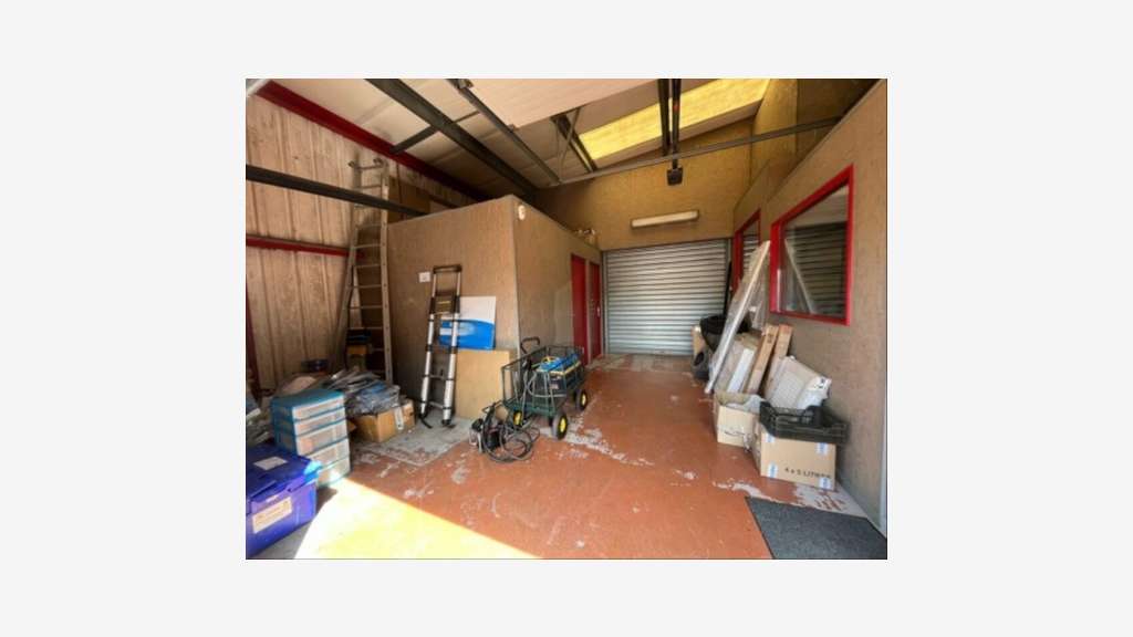À louer – Local d'activités de 374 m² à Saint