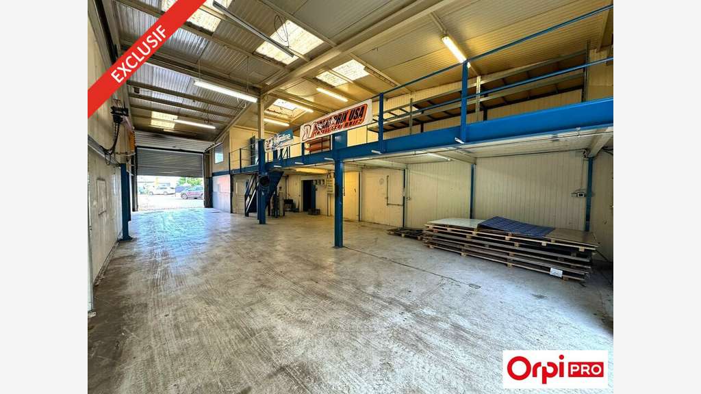 Loue local activités 230m² Ste Geneviève des Bois