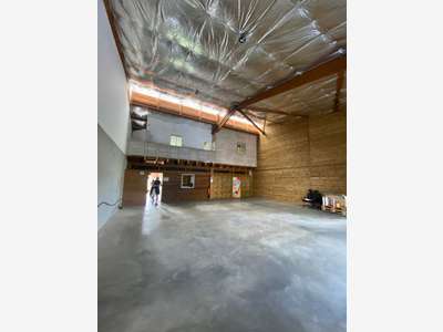 Loue local d'activités 195m² Zac Coteaux Ste Luce