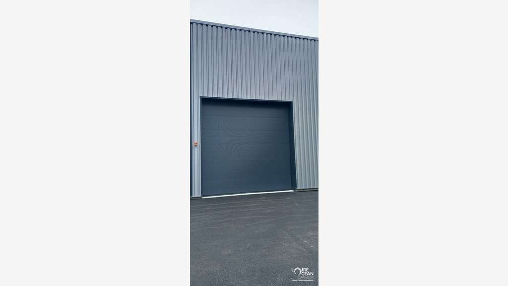 A louer local de 300m² à Sainte-Luce-sur-Loire