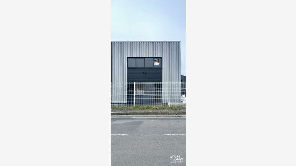 A louer local de 300m² à Sainte-Luce-sur-Loire
