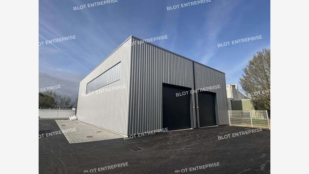 A louer locaux d'activités 197m² Sainte-Luce/Loire