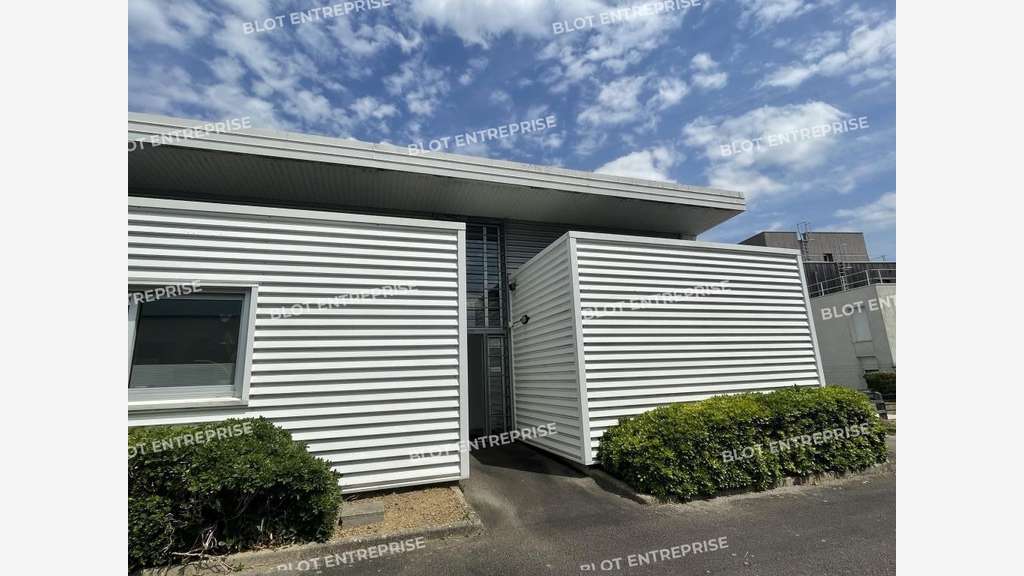 Loue local d'activités 130m² Sainte-Luce-sur-Loire