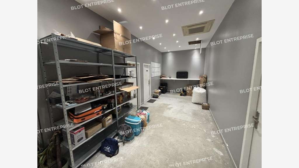 Loue local d'activités 130m² Sainte-Luce-sur-Loire