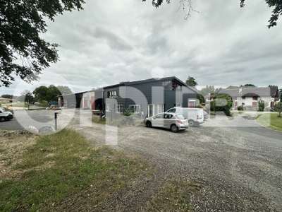 Location Locaux d'activités - Entrepôts à Sainte-Marie-de-Gosse