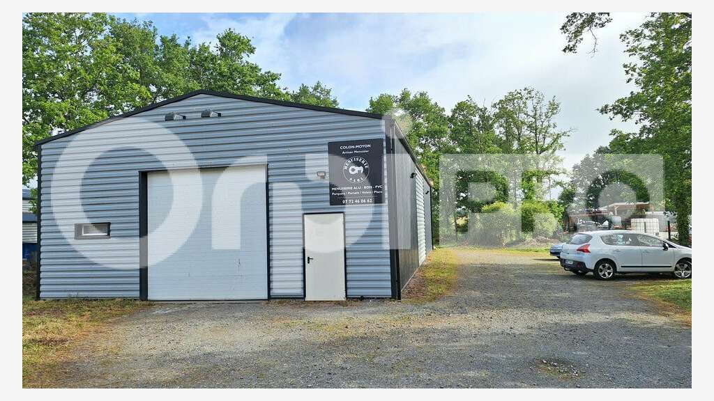 A louer entrepôt 150m² à Sainte Reine de Bretagne