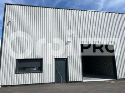 Location Locaux d'activités - Entrepôts à Sainte-Soulle